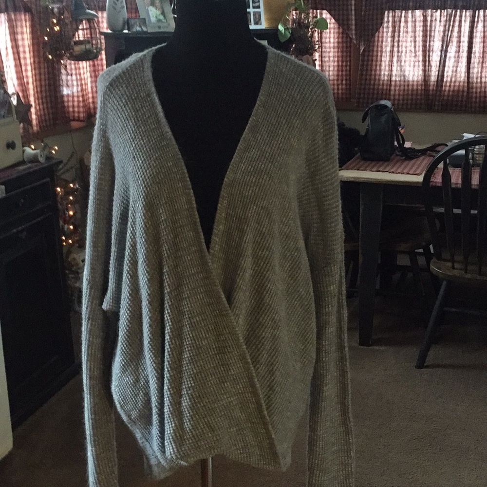 Stylish twist Cardigan Express